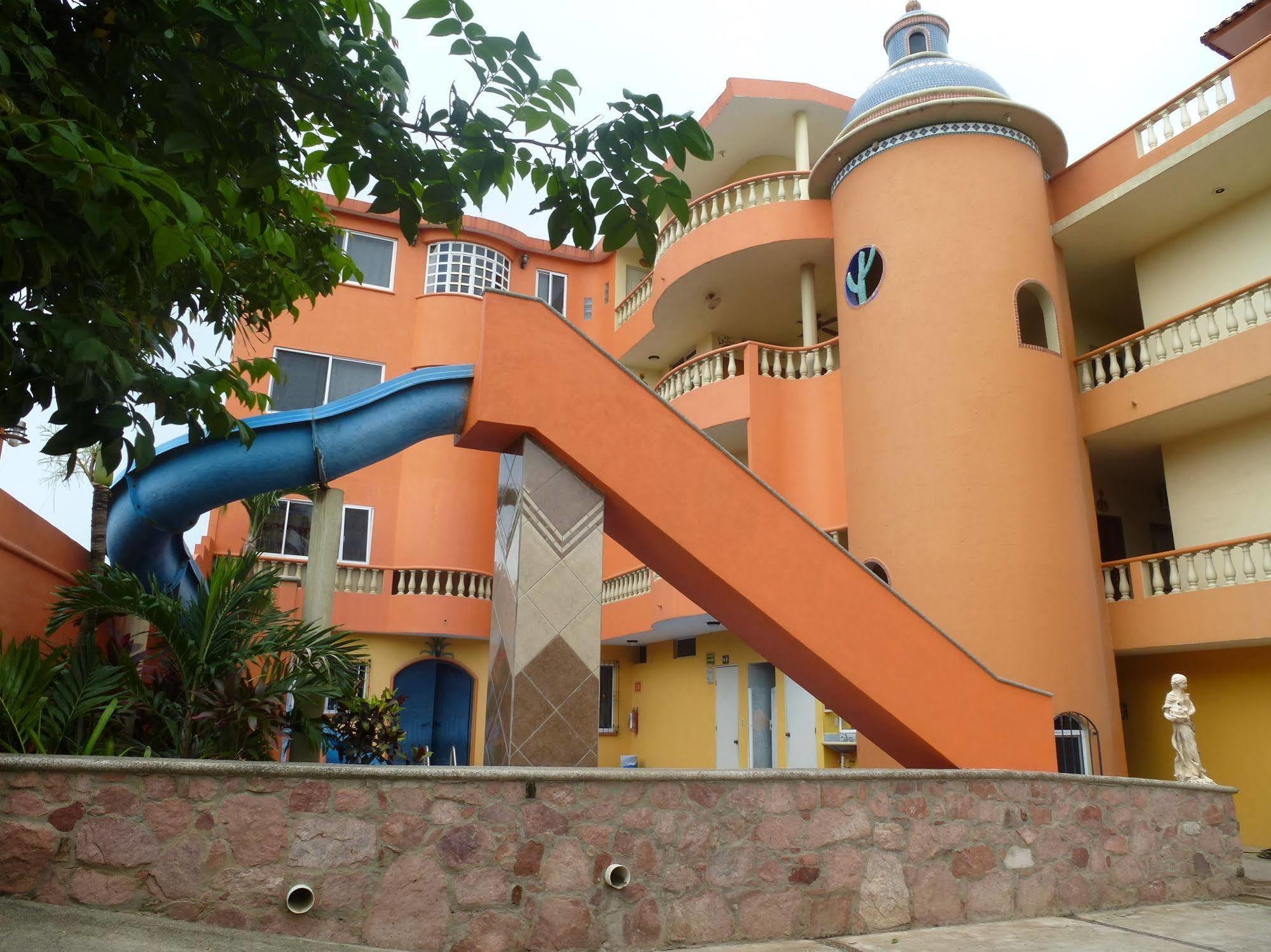 Cactus Inn Bucerias Exterior photo
