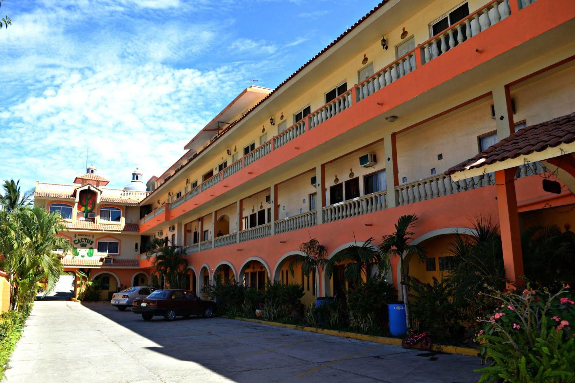 Cactus Inn Bucerias Exterior photo